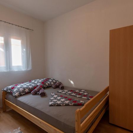 Apartman Kristo Vir Esterno foto