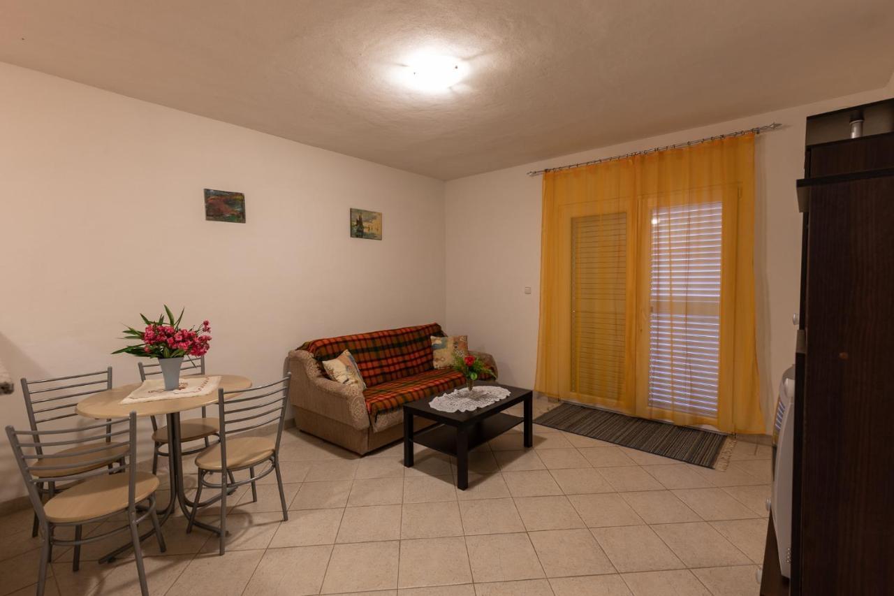 Apartman Kristo Vir Esterno foto